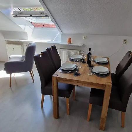 Apartment Schoene, Helle 3 Mit Klimaanlage Ruesselsheim